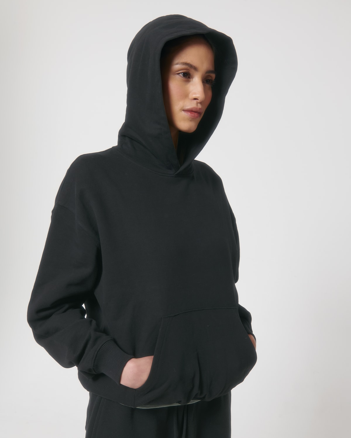 Long Sleeves & Hoodies